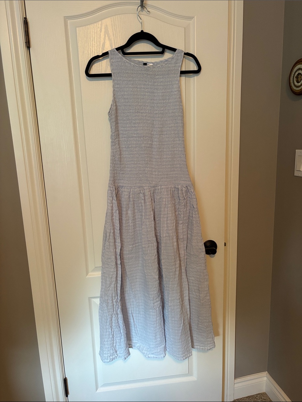 H&M Light Gray Sleeveless Maxi Dress